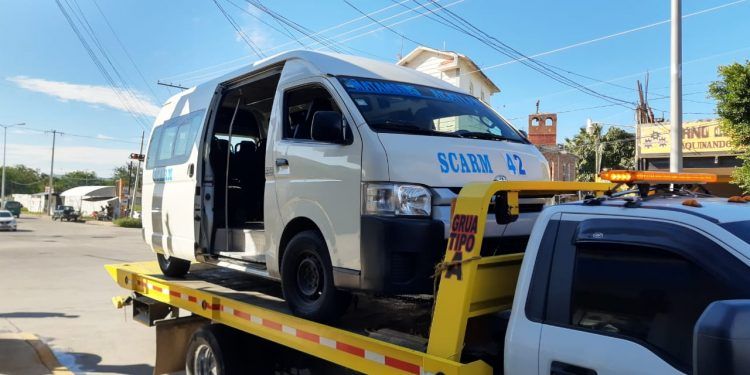 Secretaría de Movilidad detiene a 23 unidades irregulares en el estado