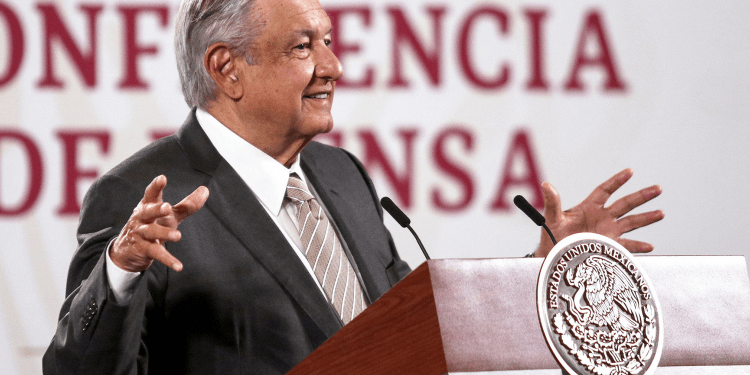 Historias para armar la Historia / Andrés Manuel López Obrador, su analfabetismo sobre la comunicación y las nuevas autodefensas