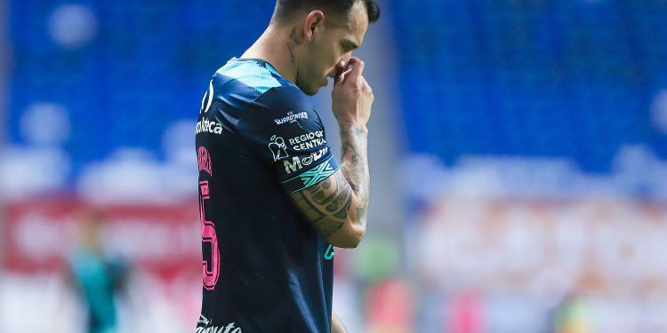 Club Puebla vuelve a caer, ahora ante Monterrey
