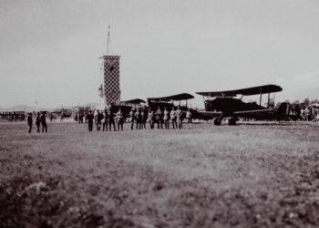 IN MEMORIAM / Campo de aviación