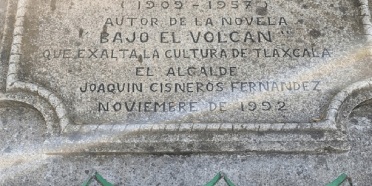 IN MEMORIAM / Bajo el volcán