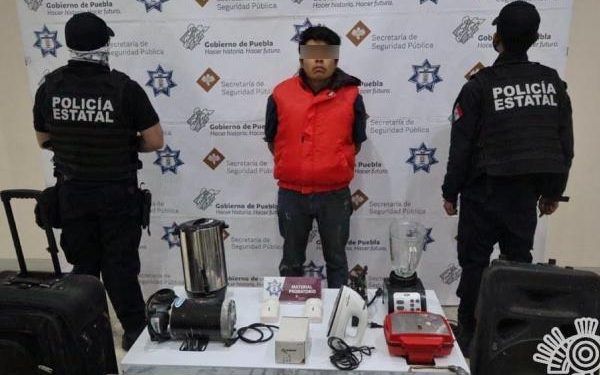 Detienen a presunto asaltante de casa-habitación en San Andrés Cholula