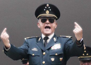 EE.UU pacta con México retirar los cargos contra el general Cienfuegos