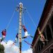 Se reúnen grupos de danzantes para preservar el ritual de voladores en Puebla