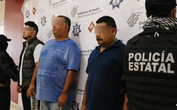 Detienen a tres hombres con medio millón de pesos en la Orizaba–Puebla
