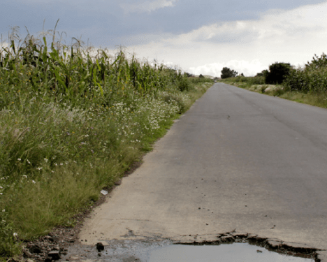 Proyectos carreteros continúan sin avance