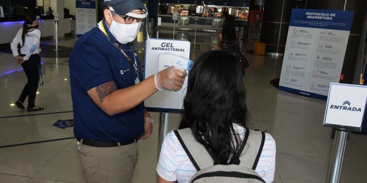 Cines en Puebla reabren el 75% de sus salas