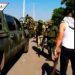 agreden con palos a militares