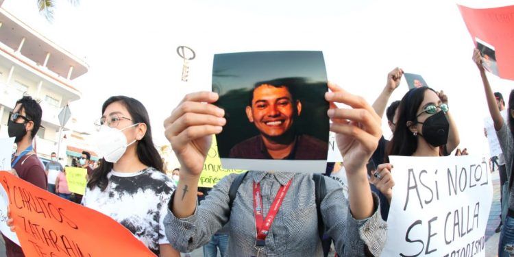 Grupo armado libera a fotoperiodista secuestrado en Sinaloa