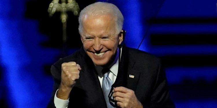 Biden estudia acciones legales para obligar a Trump a facilitar la transición