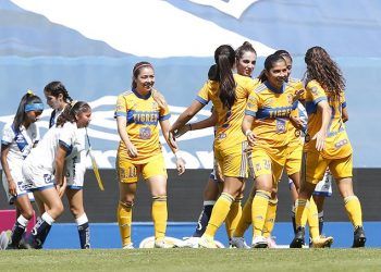 Puebla Femenil cae 3-0 ante Tigres en el Cuauhtémoc