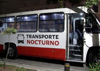 Inicia operación transporte nocturno en Puebla por reactivación económica