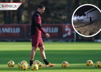 Futbolista sueco sale de su casa con poca ropa para lanzarse a la nieve (VIDEO)