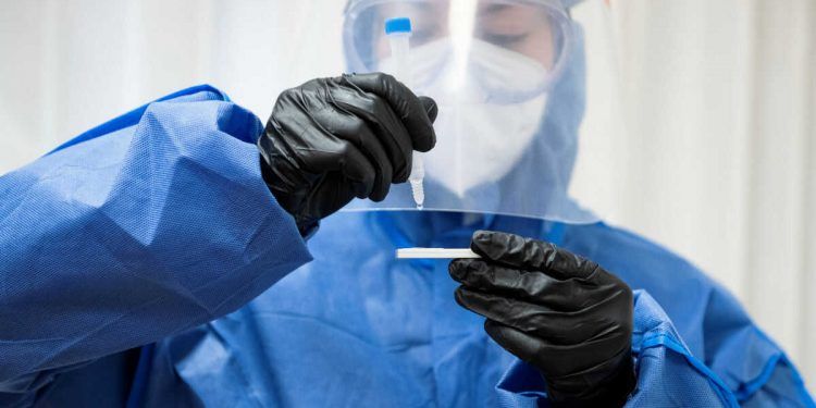 Europa espera aprobar la vacuna contra la COVID de Pfizer en diciembre, y la de Moderna, en enero