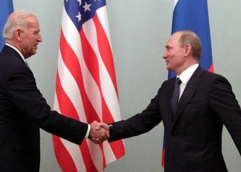 Putin felicita a Biden y está dispuesto a colaborar con él «pese a las diferencias»
