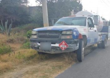 Aseguran pipa de gas en San Miguel Canoa