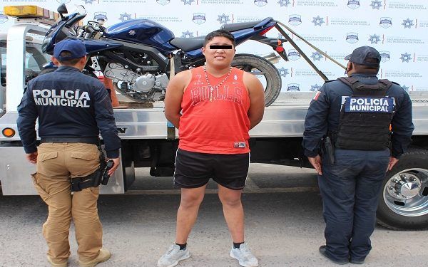 SSC Puebla detiene a sujeto con una motocicleta robada