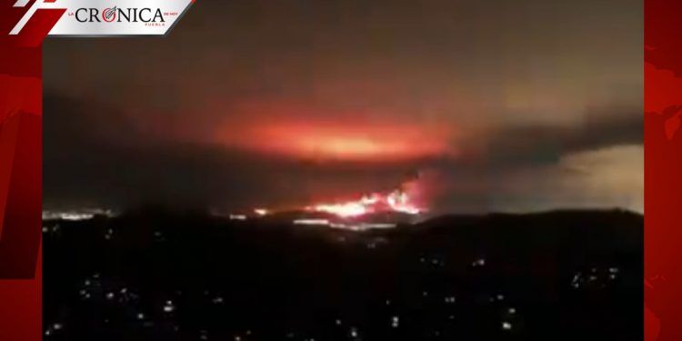 Reportan enorme incendio forestal en Tecate, Baja California