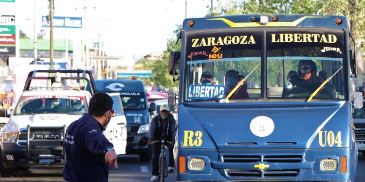 Infracciona Movilidad de Puebla a 2 mil 321 unidades de transporte