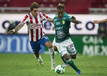 Chivas y León no pueden ganar y sacan empate 1-1 en la ida de semifinales