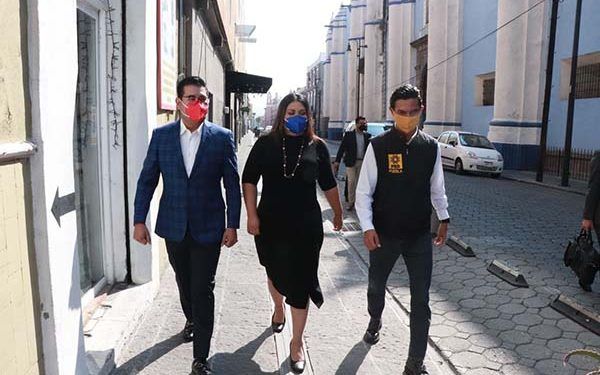 Genoveva y sus lacayos del PRI y PAN en el tóxico «tumor»