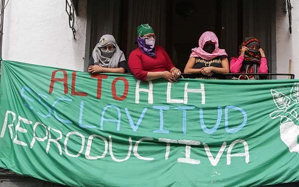 Aborto, polarización y la mano de Claudia Rivera