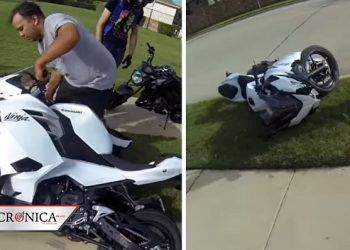 Hombre presume motocicleta nueva y sufre accidente después (VIDEO)