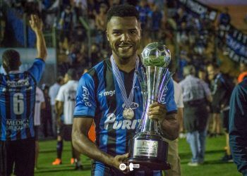 Futbolista uruguayo Maxi Pereira fue localizado sin vida