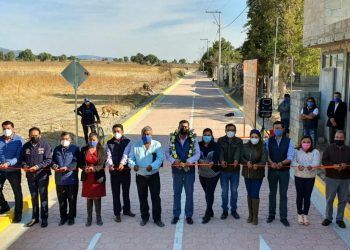 Alcalde de Tepeaca entrega obra de pavimentación en San Francisco Buenavista