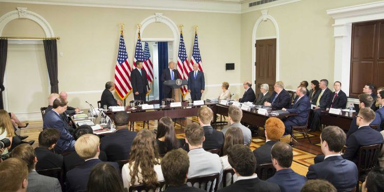 Trump declara emergencia en DC tras amenazas de ataque armado durante la investidura de Biden