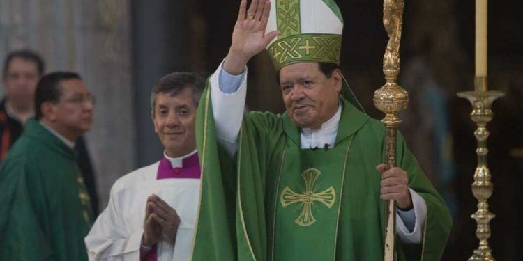 Norberto Rivera es intubado; recibe extremaunción