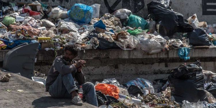 Hacinamiento y falta de vivienda digna agrava impacto de COVID en México