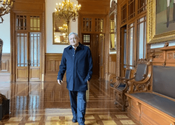 Reaparece AMLO para atajar rumores