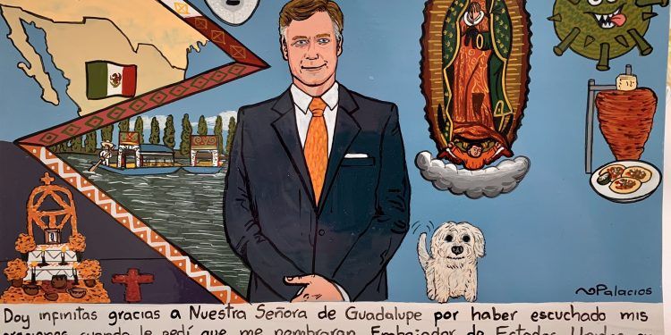Embajador Christopher Landau agradece a dos artistas poblanos por pintar exvotos