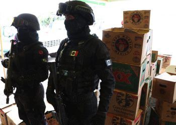 Realizan operativo en el Mercado Morelos para decomisar bebidas alcohólicas