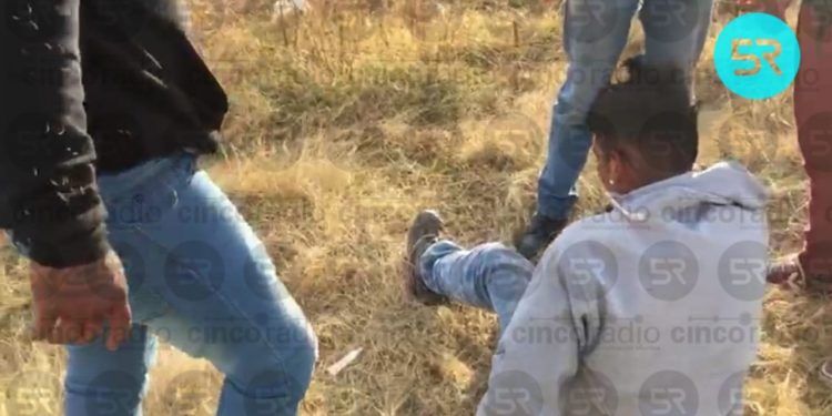 Dan golpiza a presunto ladrón en la colonia Ampliación Los Cerritos 