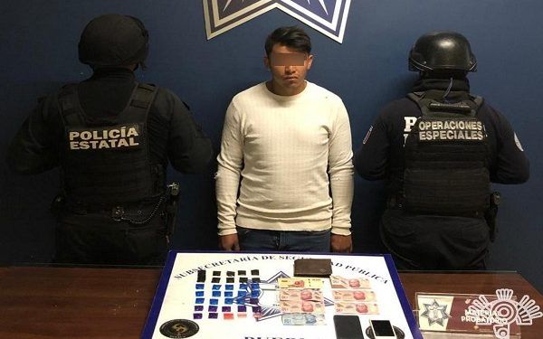 Narcovendedor es detenido con 31 dosis de droga en Momoxpan