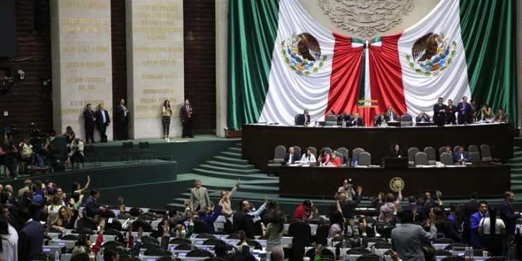 90 % de los diputados buscan reelegirse el 6 de junio