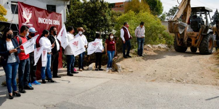En Cuautlancingo rehabilitan de alcantarillado y la presidencia auxiliar de Sanctorum