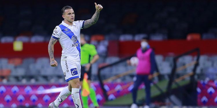 Puebla mantiene el invicto; derrota a Cruz Azul
