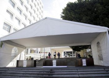 Ejército resguarda el ISSSTE Puebla a horas de iniciar vacunación contra el COVID-19