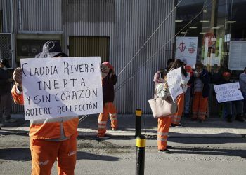 «Naranjitas» en Puebla acusan presunto despido de un compañero confinado por COVID-19