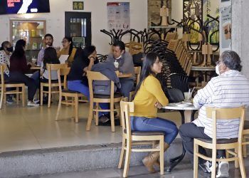 Restaurantes de Puebla reportan alza de 25 % en ventas pese a restricciones