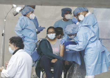 ISSSTE Puebla comienza aplicación de vacunas COVID-19