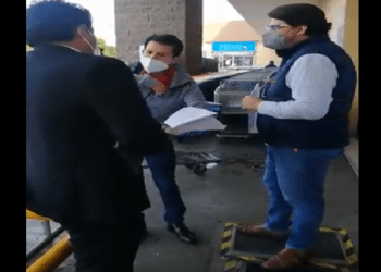 Junta Local de Conciliación ejecuta orden de embargo en Walmart San Manuel