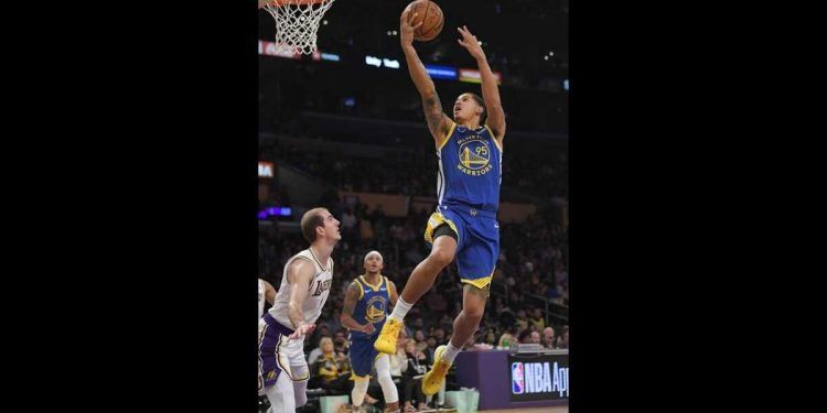 Juan Toscano busca récord mexicano en la NBA