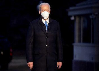 Biden reconoce que la «democracia es frágil» tras la absolución de Trump