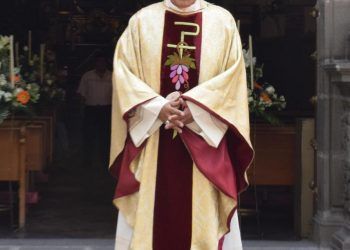 Restos del padre Froylán González se encuentran en Catedral de Puebla