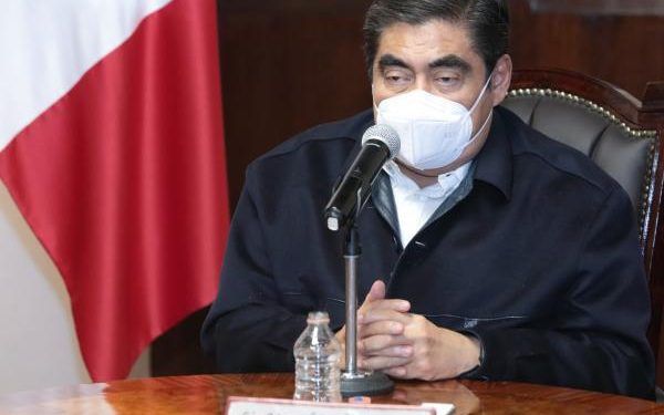 Puebla pone a disposición de la federación sistema de salud para instalar centros de vacunación: Barbosa