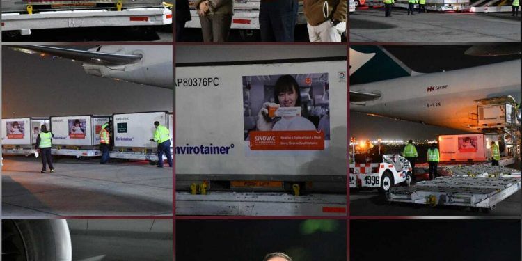 Llega a México cargamento con 800 mil dosis de la vacuna china Sinovac